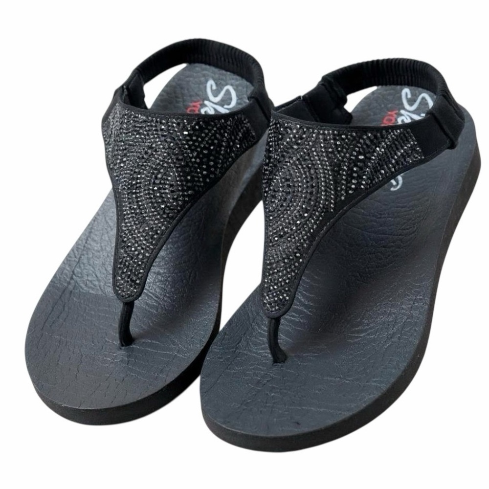 Sketchers Yoga Foam Black Rhinestone Sandals / Size 8